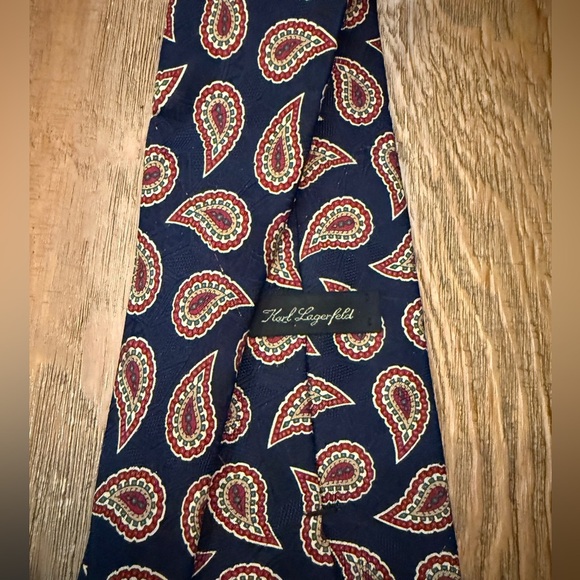 Karl Lagerfeld Silk Blue and Red Paisley Tie - Picture 1 of 4